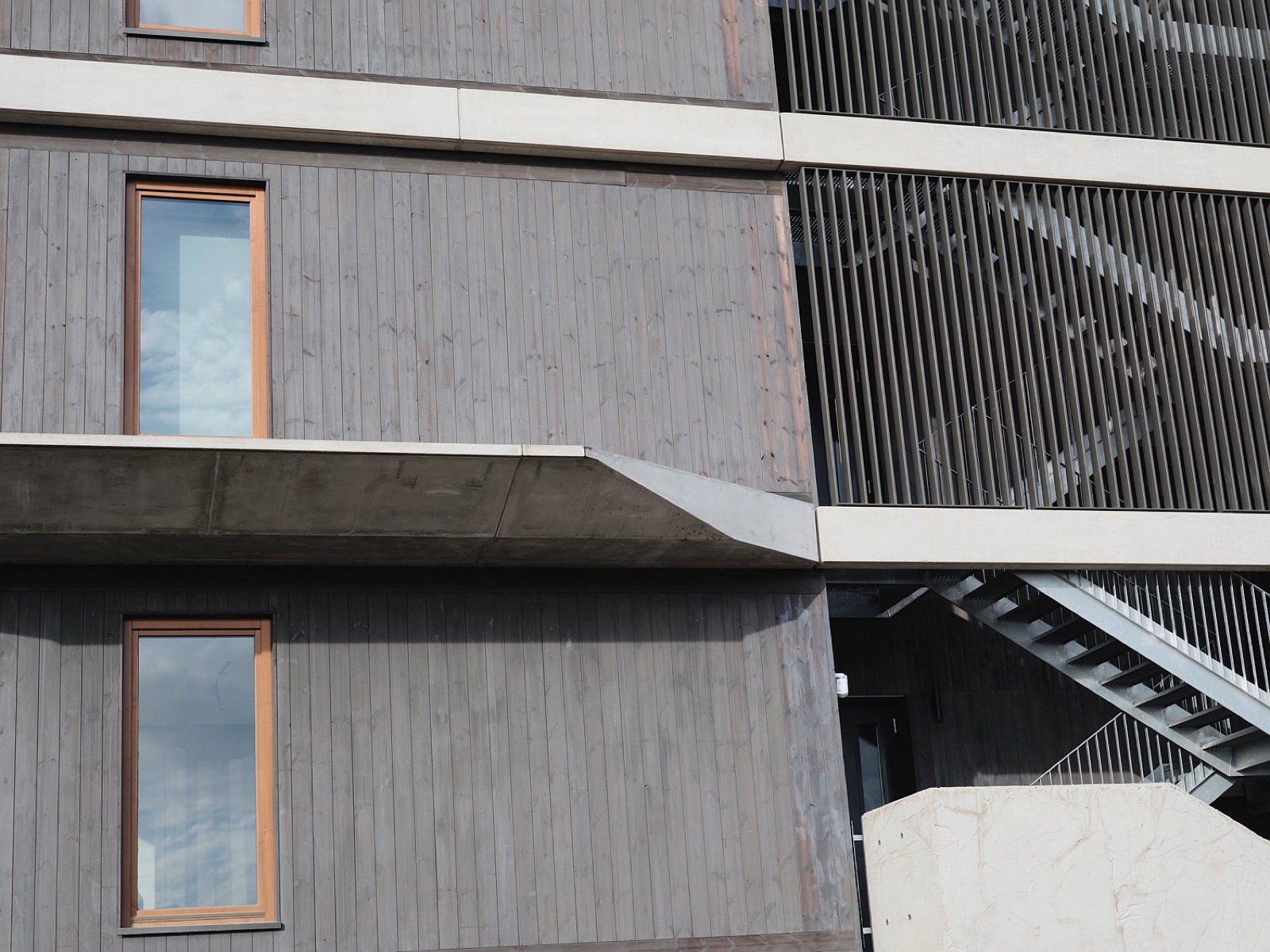 QGAT Hotel Wood Building — 3